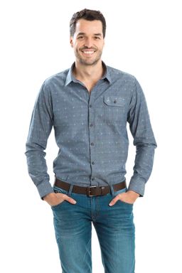 camisas y pantalones para hombres