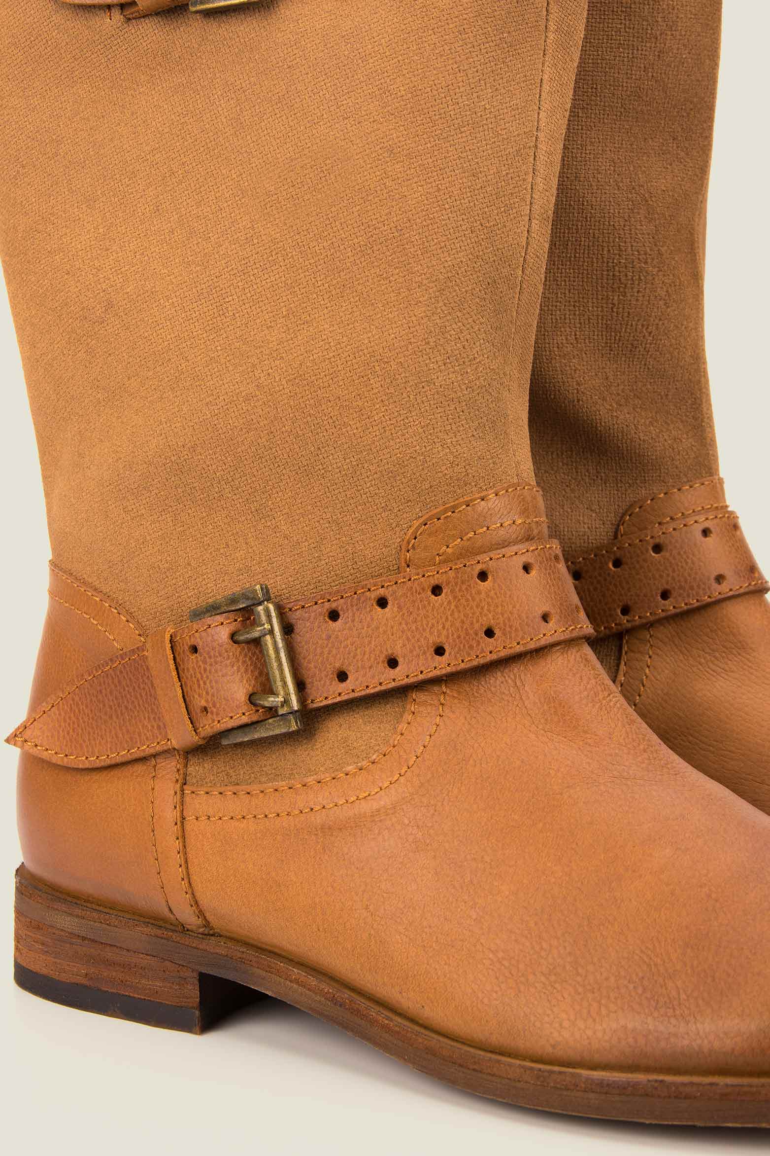 botas de cuero para mujer