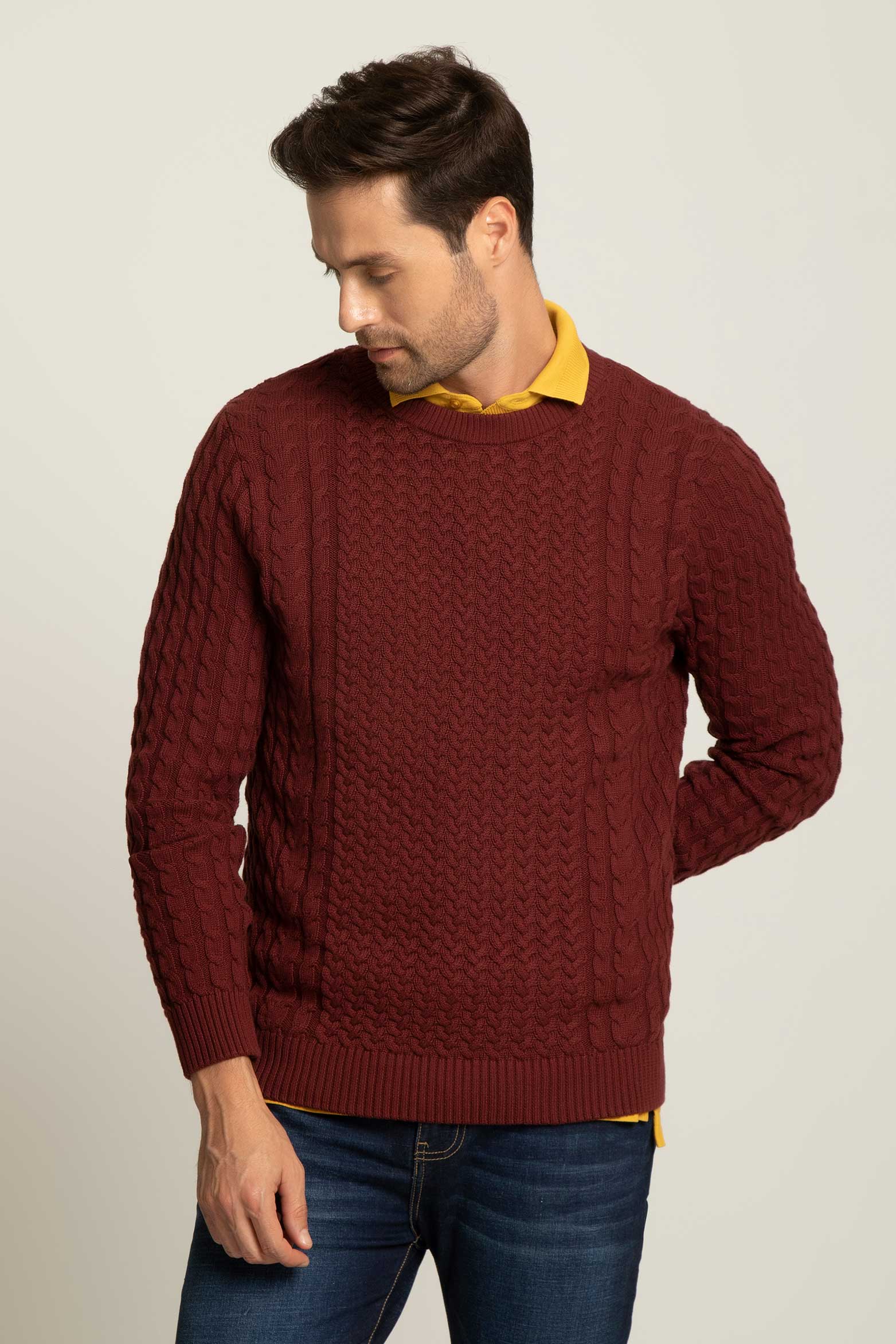camisa vinotinto hombre